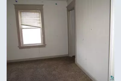 2629 W 2nd St, Duluth, MN 55806 - Photo 14