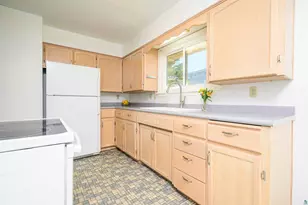 3714 Woodland Ave, Duluth, MN 55803 - Photo 10