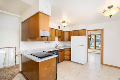 330 E Faribault St, Duluth, MN 55803 - Photo 14