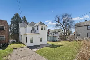 1407 E 3rd St, Duluth, MN 55804 - Photo 24