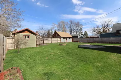 908 6th Ave W, Ashland, WI 54806 - Photo 4