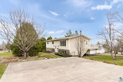 5002 Peabody St, Duluth, MN 55803 - Photo 2