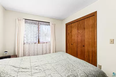5002 Peabody St, Duluth, MN 55803 - Photo 20
