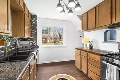 2352 Pershing St, Duluth, MN 55811 - Photo 6
