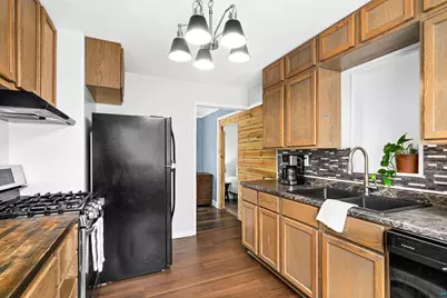 2352 Pershing St, Duluth, MN 55811 - Photo 8