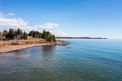 5573 N Shore Dr, Duluth, MN 55804 - Photo 36