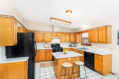 5573 N Shore Dr, Duluth, MN 55804 - Photo 12
