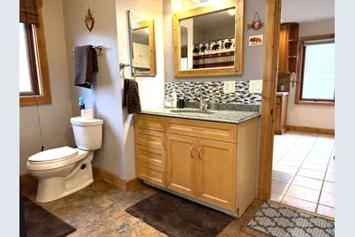 37 E Boundary St, Ely, MN 55731 - Photo 10