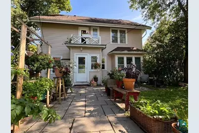 2327 E 4th St, Duluth, MN 55812 - Photo 2