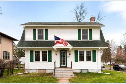 202 N 40th Ave E, Duluth, MN 55804 - Photo 2