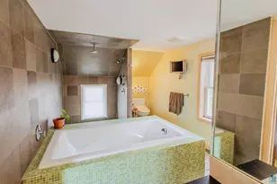 617 W 2nd St, Duluth, MN 55806 - Photo 28