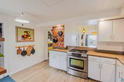 617 W 2nd St, Duluth, MN 55806 - Photo 18