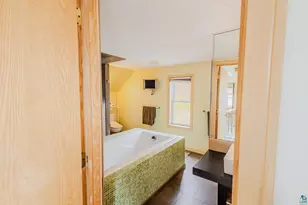 617 W 2nd St, Duluth, MN 55806 - Photo 26