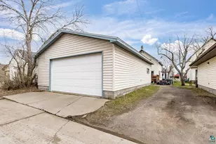 4223 W 5th St, Duluth, MN 55807 - Photo 12