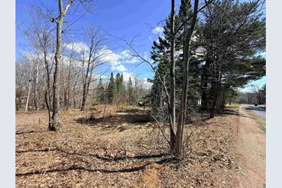 419 W Quince St, Duluth, MN 55811 - Photo 1