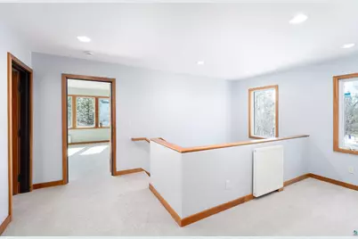 214 S 32nd Ave E, Duluth, MN 55812 - Photo 32
