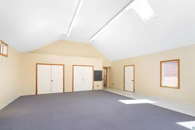 214 S 32nd Ave E, Duluth, MN 55812 - Photo 28