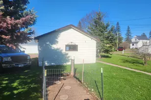 218 E 11th Ave, Ashland, WI 54806 - Photo 8