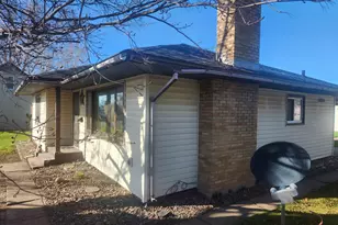 218 E 11th Ave, Ashland, WI 54806 - Photo 2