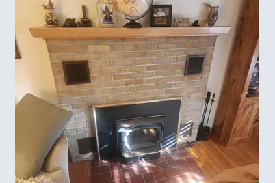 218 E 11th Ave, Ashland, WI 54806 - Photo 6