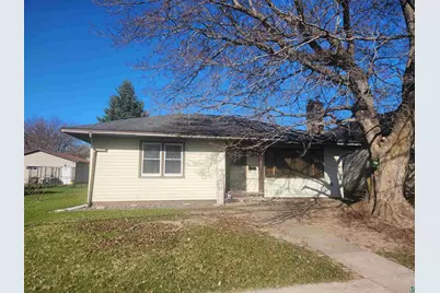 218 E 11th Ave, Ashland, WI 54806 - Photo 1