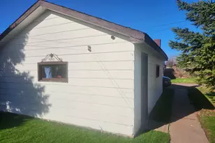 218 E 11th Ave, Ashland, WI 54806 - Photo 12