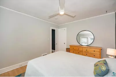 5401 Otsego St, Duluth, MN 55804 - Photo 16