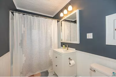 5401 Otsego St, Duluth, MN 55804 - Photo 14