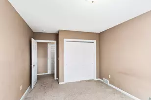 703 W 4th St, Duluth, MN 55806 - Photo 46