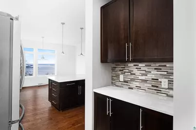 703 W 4th St, Duluth, MN 55806 - Photo 28