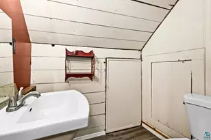 424 E 13th St, Duluth, MN 55811 - Photo 22