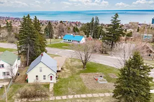 424 E 13th St, Duluth, MN 55811 - Photo 26