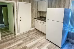 419 E 5th St, Duluth, MN 55805 - Photo 10