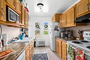 1127 E 3rd St, Duluth, MN 55805 - Photo 12