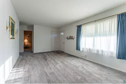 31 Garden Cr, Babbitt, MN 55706 - Photo 6