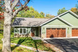 1804 Rice Lake Rd, Duluth, MN 55811 - Photo 1