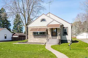 313 22nd St, Cloquet, MN 55720 - Photo 2