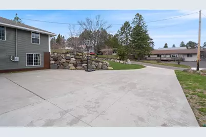 1524 Boulevard Pl, Duluth, MN 55811 - Photo 6