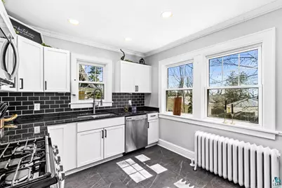 2820 E 2nd St, Duluth, MN 55812 - Photo 18