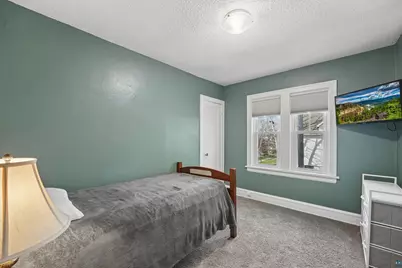 4219 W 8th St, Duluth, MN 55807 - Photo 12