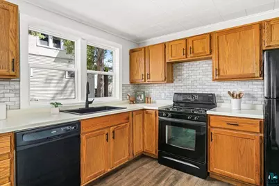 219 E Anoka St, Duluth, MN 55803 - Photo 14
