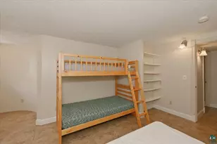 1727 E Superior St, Duluth, MN 55804 - Photo 34