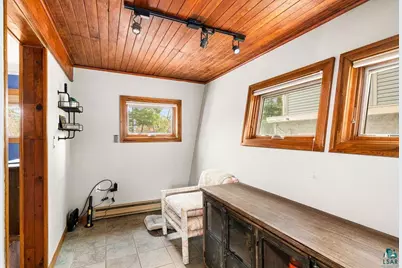 2312 E 8th St, Duluth, MN 55812 - Photo 10