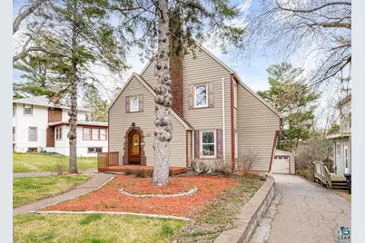 2312 E 8th St, Duluth, MN 55812 - Photo 2