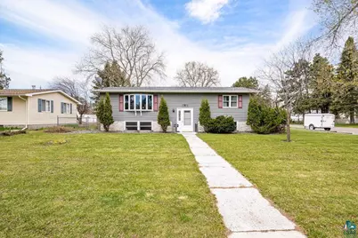 1009 15th St, Cloquet, MN 55720 - Photo 2