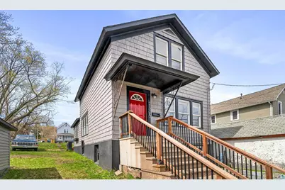 212 1/2 E 5th St, Duluth, MN 55805 - Photo 1