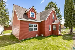 2440 Oakes Ave, Superior, WI 54880 - Photo 2