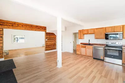 2001 Shilhon Rd, Duluth, MN 55804 - Photo 12