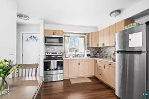 63 E 7th St, Superior, WI 54880 - Photo 8