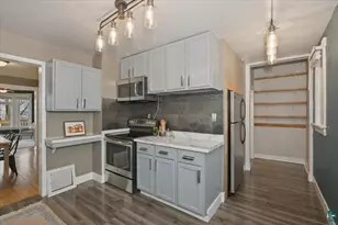 2117 W 4th St, Duluth, MN 55806 - Photo 10